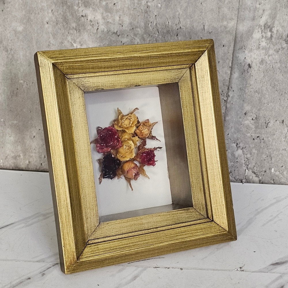 Vintage Homecraft Gold Shadow Box Resin Roses Floral Wall Table Decor